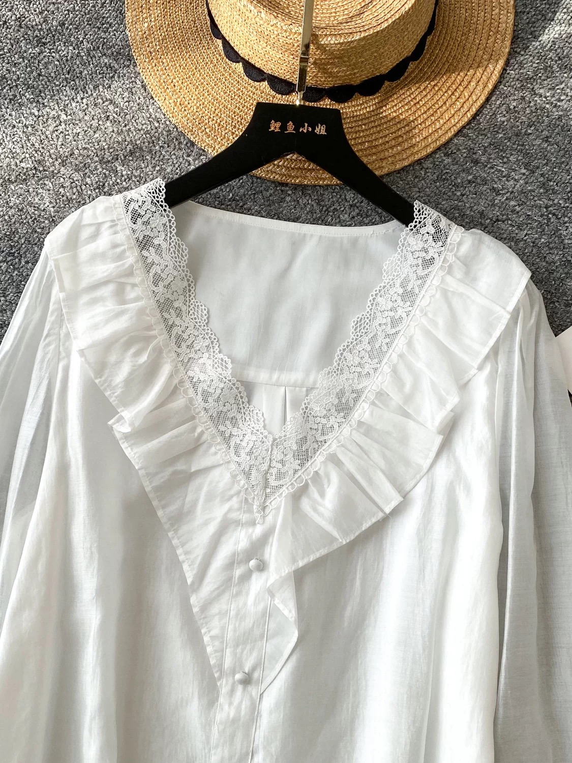 Charlie’s dream blouse BE465 images